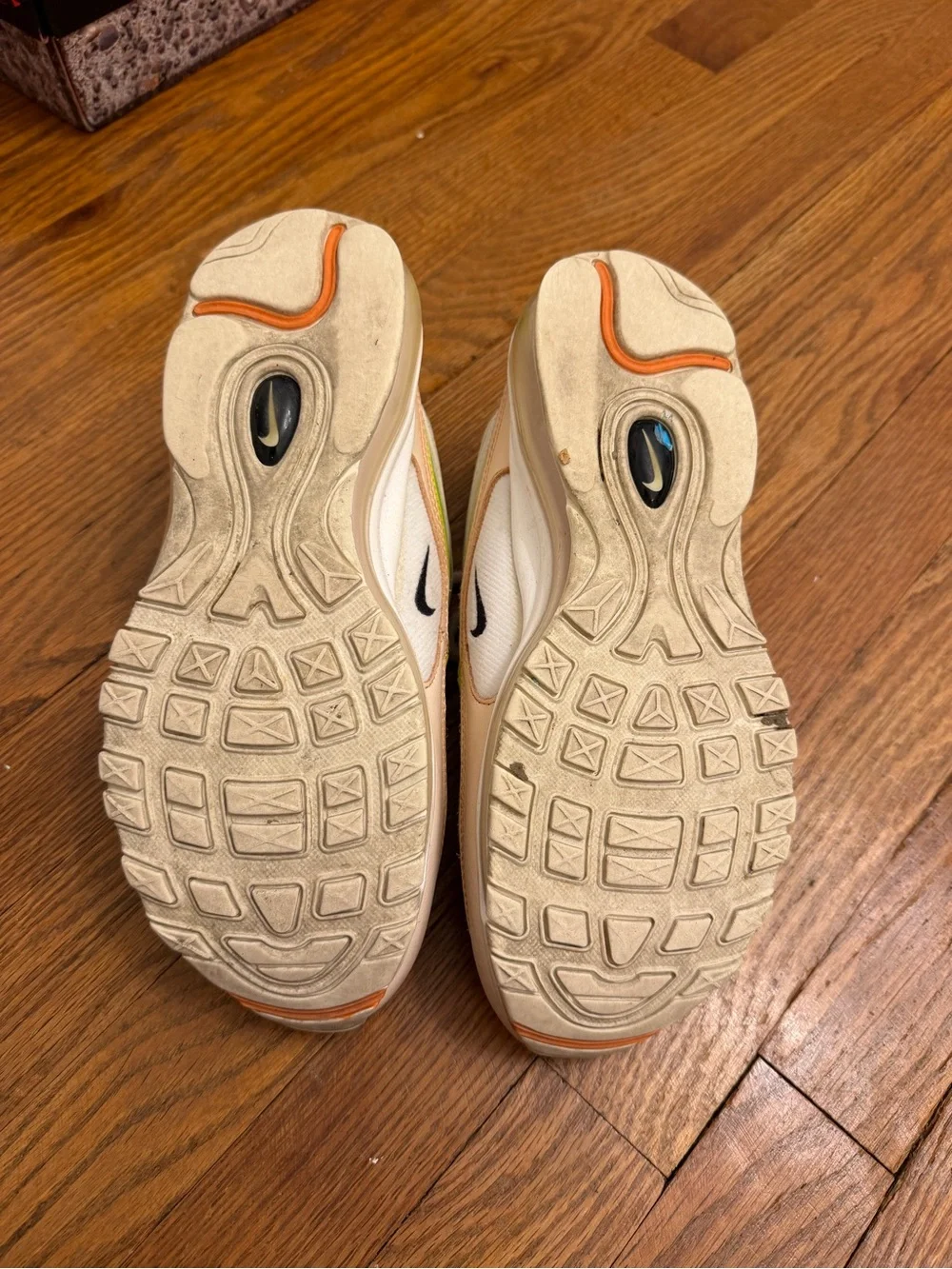Nike' Air Max 97- Feel the Love